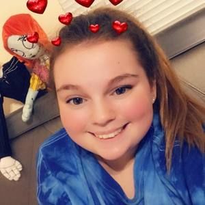 Meet your Posher, Elyssa